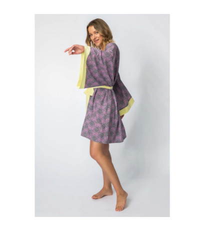 LA107 Kimono with colorful print - model 2