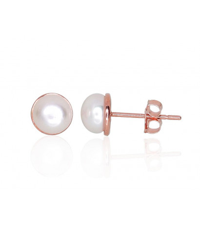 Gold classic studs earrings...